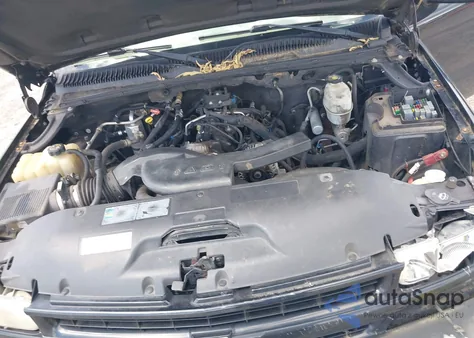 2004 Chevrolet Suburban 1500 Z71 from USA, damaged, VIN 3GNFK16Z74G158523